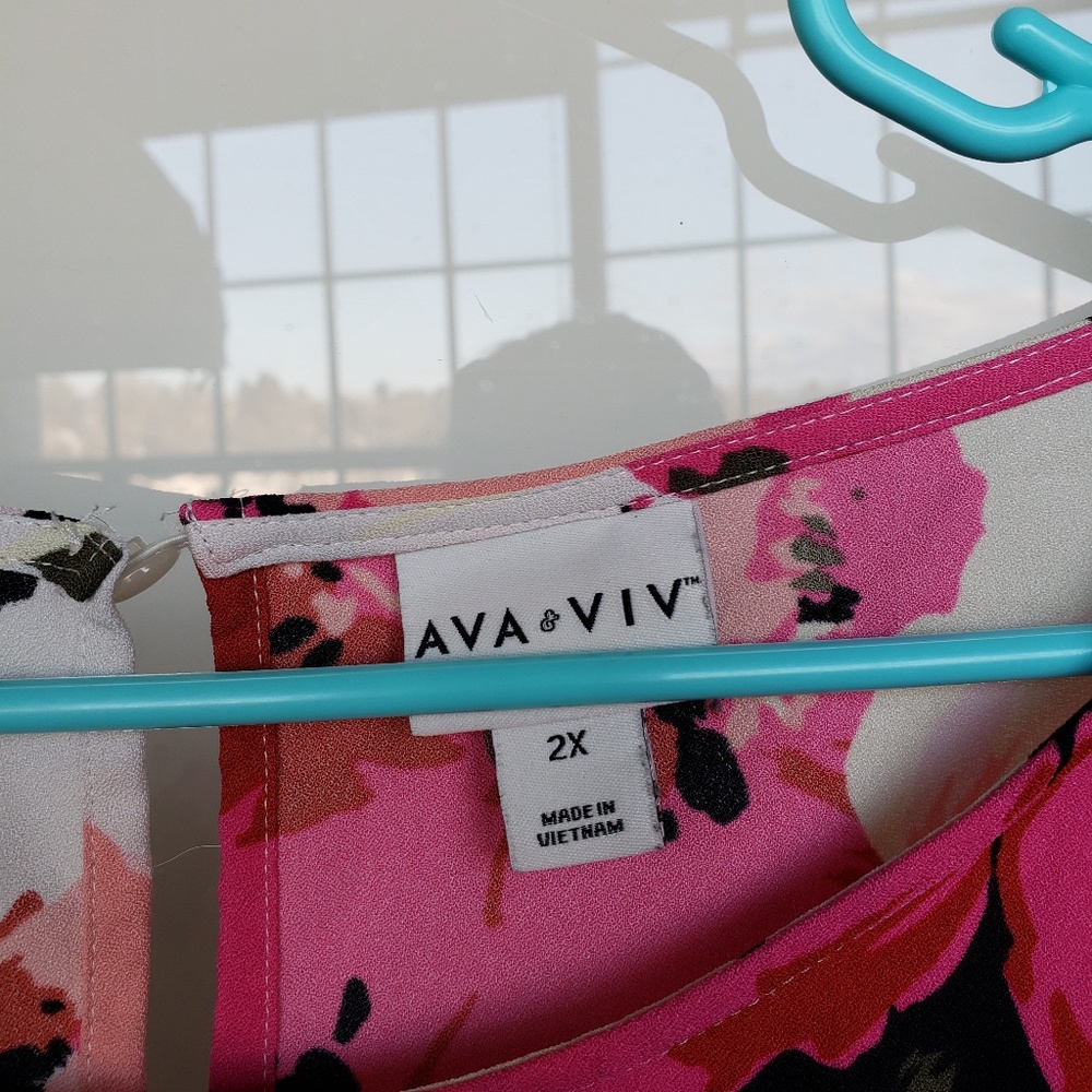 Ava & Viv floral top - Picture 3 of 3